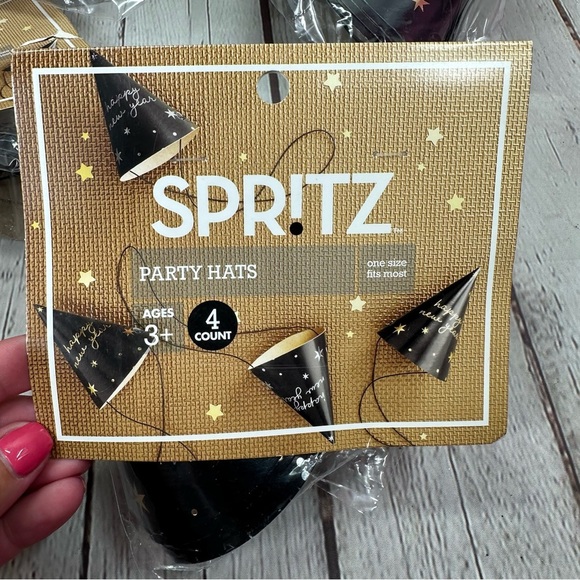 NWT Spritz Black Silver Party Hats Happy New year (undated) 4pc per pack 8pks - Picture 4 of 4